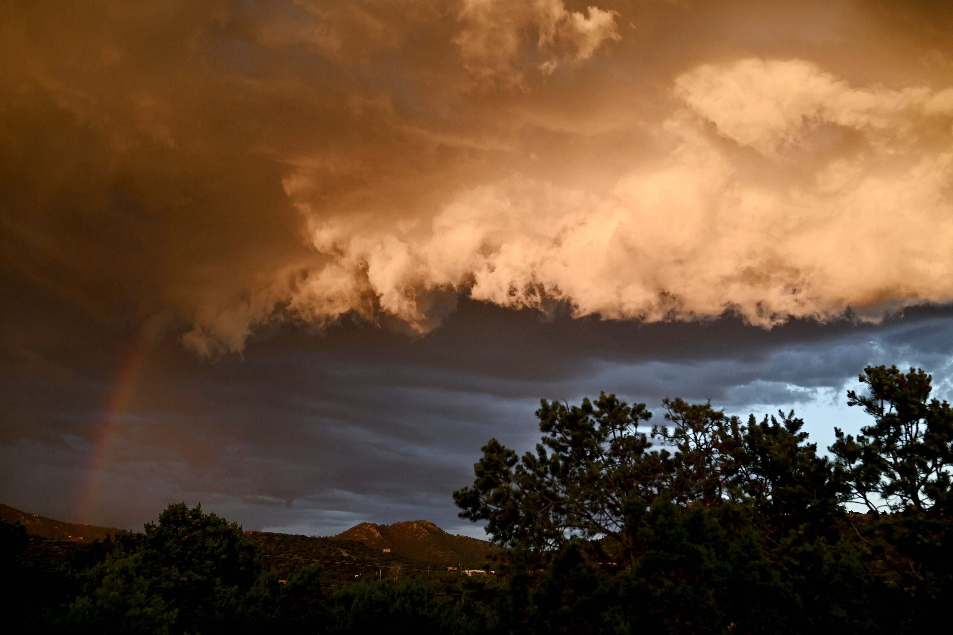 There are two main reasons why I am down on YouTube photography. I am down on most YouTube photography channels. 